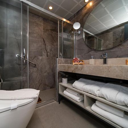 Ambrosia Hotel Beach & Spa Битез Екстериор снимка
