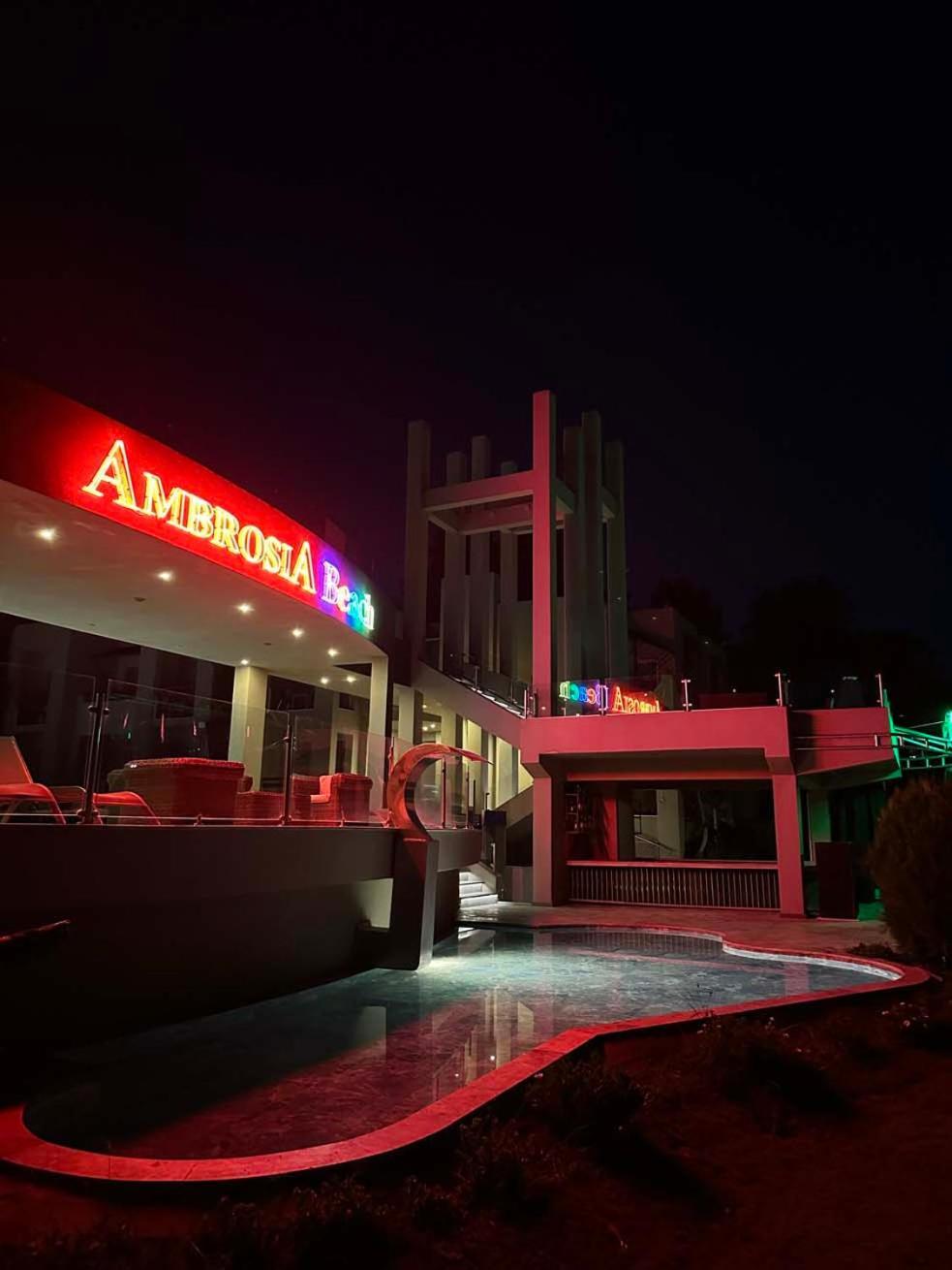 Ambrosia Hotel Beach & Spa Битез Екстериор снимка