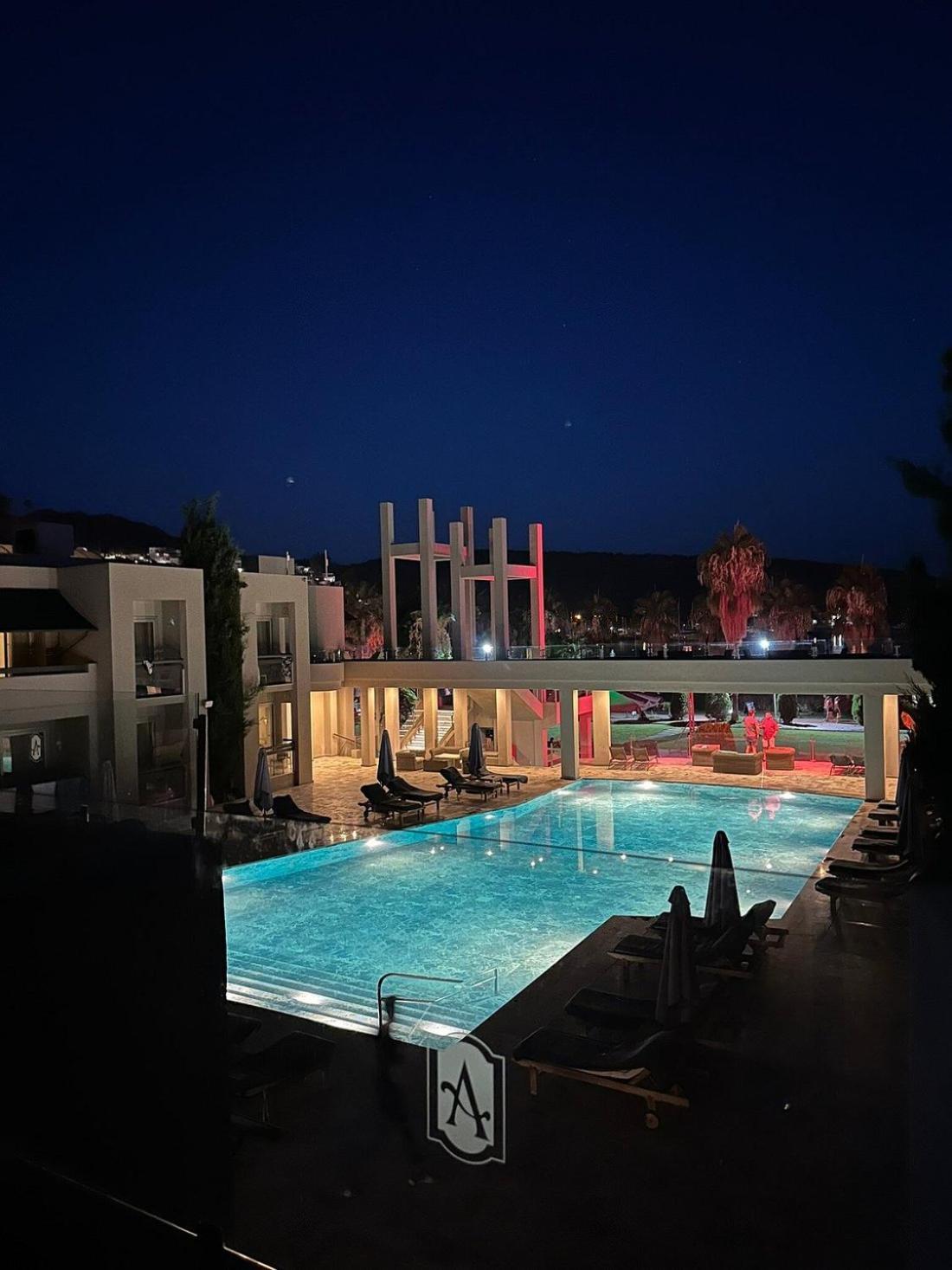 Ambrosia Hotel Beach & Spa Битез Екстериор снимка