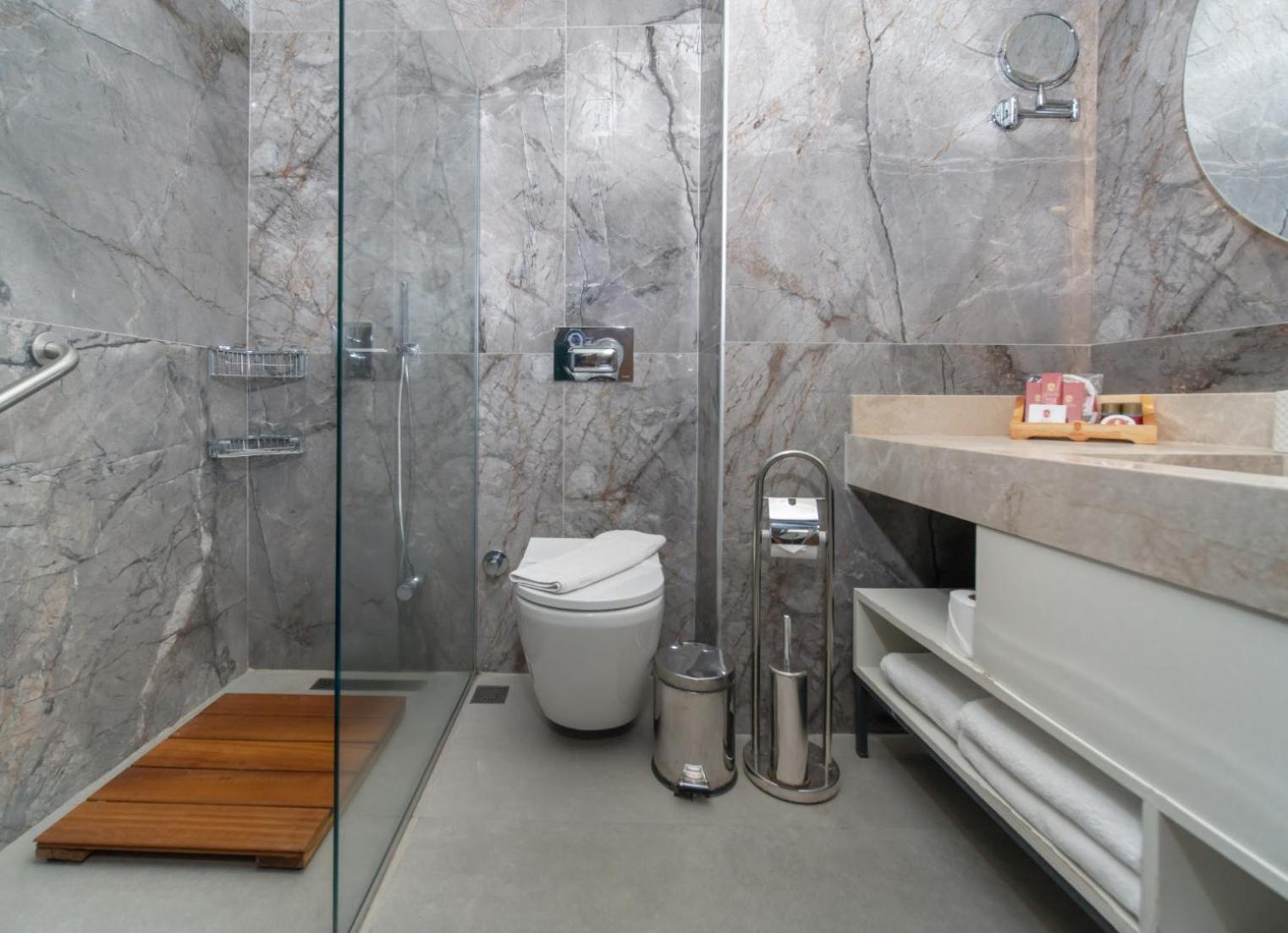 Ambrosia Hotel Beach & Spa Битез Екстериор снимка
